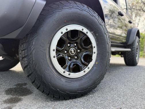 Shadow Black 2022 Ford Bronco Black Diamond