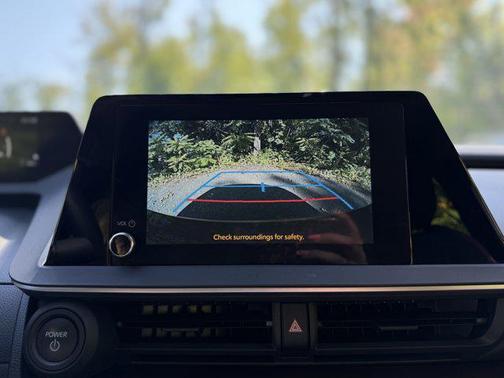 2024 Toyota Prius Prime SE