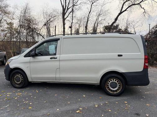 2016 Mercedes-Benz Metris Base