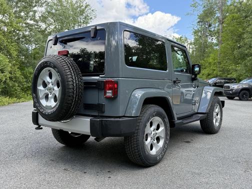 Anvil Clearcoat 2015 Jeep Wrangler Sahara