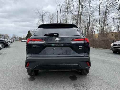 2022 Toyota Corolla Cross XLE