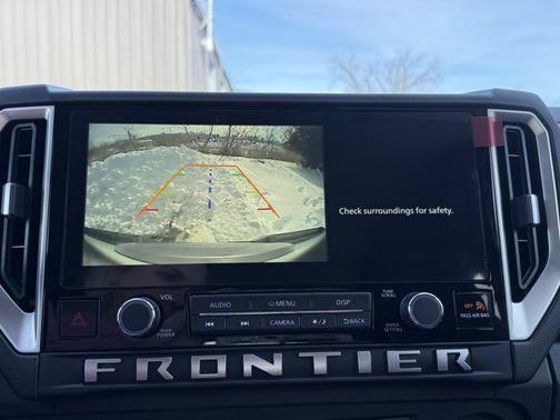 2025 Nissan Frontier SV