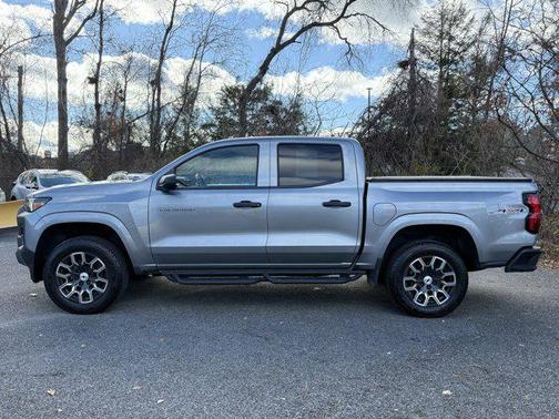 2023 Chevrolet Colorado WT