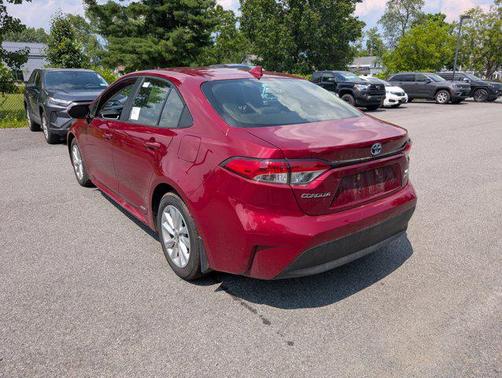 2024 Toyota Corolla Hybrid LE