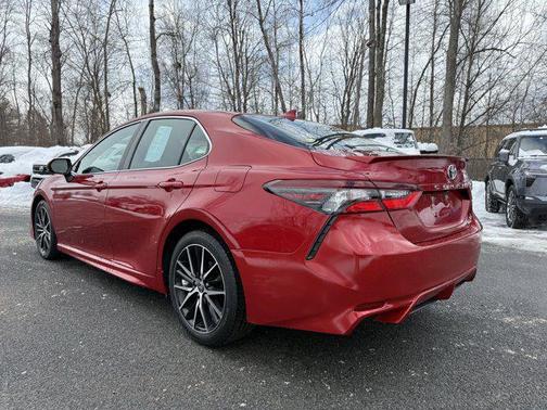 2021 Toyota Camry SE