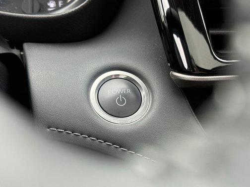 2025 Toyota Highlander Hybrid XLE