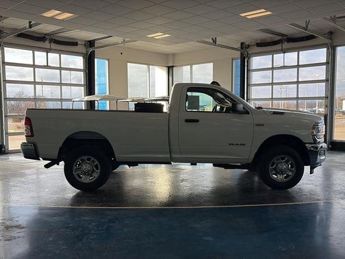 2019 RAM 2500 Tradesman Regular Cab 4x4 8' Box