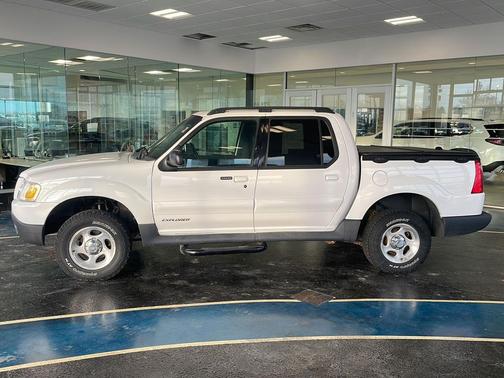 2002 Ford Explorer Sport Trac Base