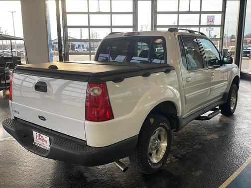 2002 Ford Explorer Sport Trac Base