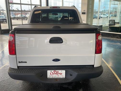 2002 Ford Explorer Sport Trac Base