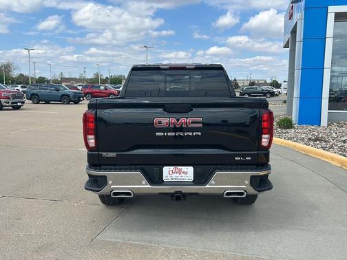 Onyx Black 2026 GMC Sierra 1500 SLE