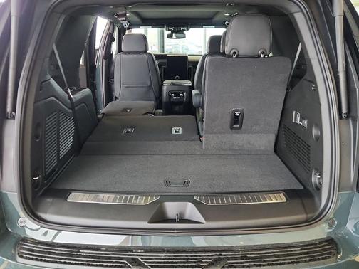 2026 GMC Yukon 4WD AT4