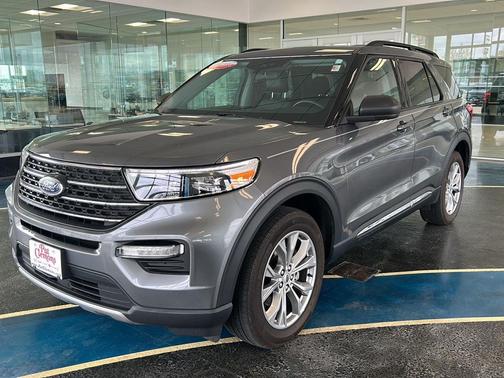 Carbonized Gray Metallic 2023 Ford Explorer XLT