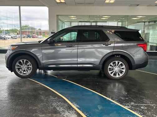 Carbonized Gray Metallic 2023 Ford Explorer XLT