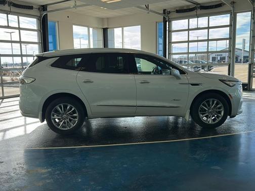 2023 Buick Enclave Avenir AWD