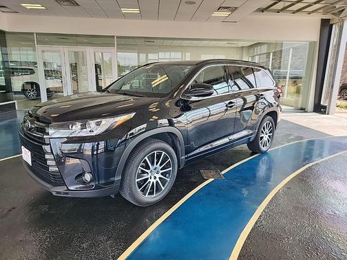 2018 Toyota Highlander SE