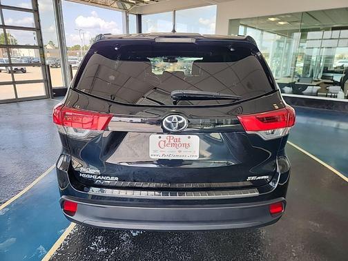 2018 Toyota Highlander SE