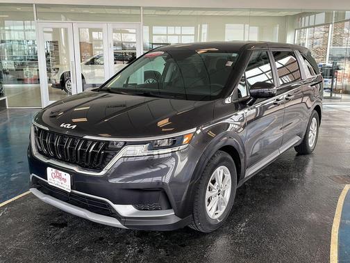 2022 Kia Carnival LX