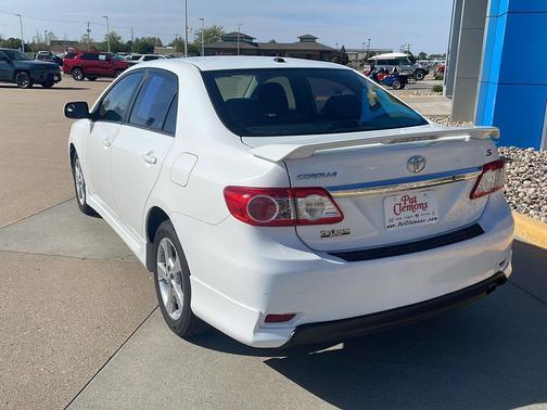Super White 2011 Toyota Corolla S