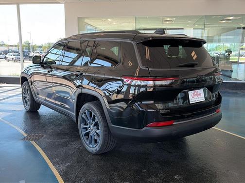 Diamond Black Crystal Pearlcoat 2026 Jeep Grand Cherokee L 85th Anniversary Edition 4x4