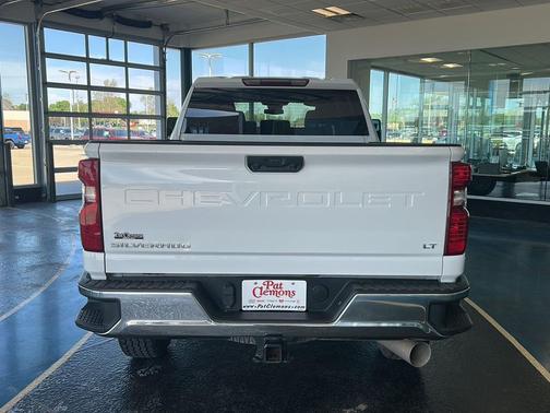 Summit White 2024 Chevrolet Silverado 2500 LT