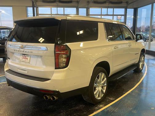 2024 Chevrolet Suburban 4WD High Country