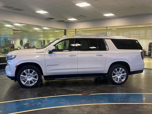 2024 Chevrolet Suburban 4WD High Country