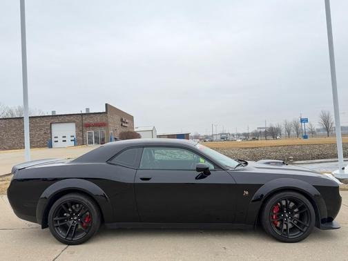 2022 Dodge Challenger R/T Scat Pack Widebody