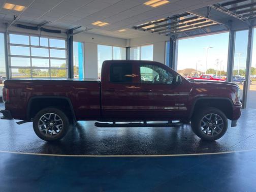 2017 GMC Sierra 1500 SLT