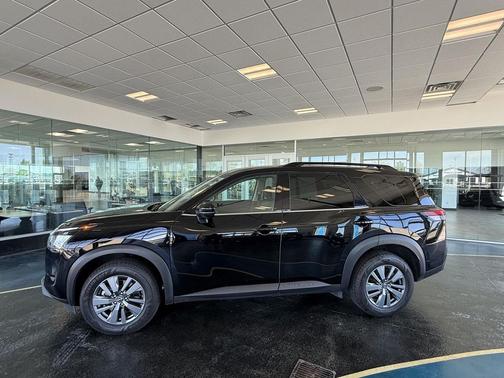 Super Black 2025 Nissan Pathfinder SV 4WD