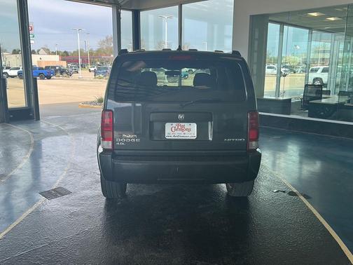 Dark Charcoal Pearlcoat 2011 Dodge Nitro Heat