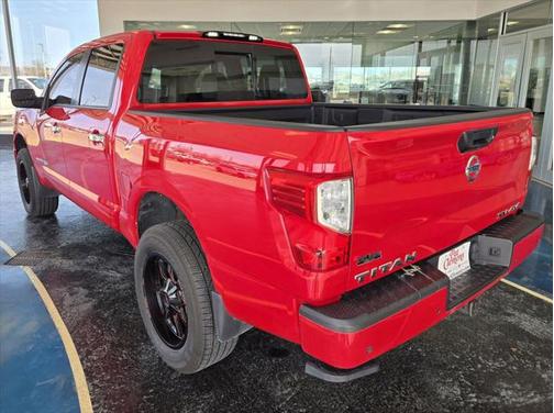 2021 Nissan Titan SV