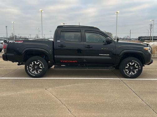 2016 Toyota Tacoma SR5