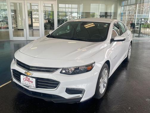 Summit White 2018 Chevrolet Malibu LT
