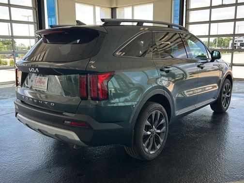 Aruba Green 2022 Kia Sorento EX