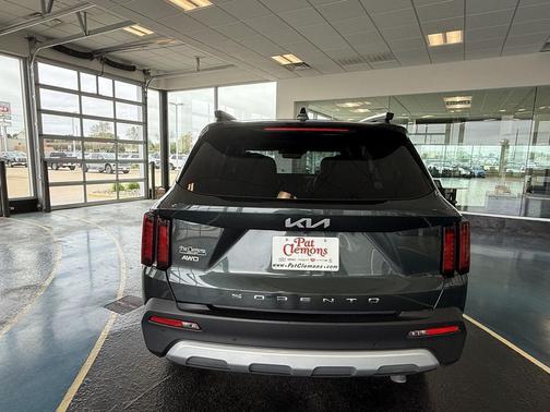 Aruba Green 2022 Kia Sorento EX