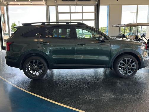 Aruba Green 2022 Kia Sorento EX