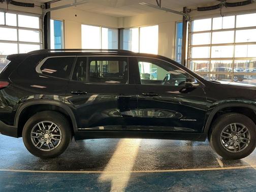 2025 GMC Acadia AWD Elevation