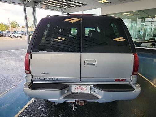 1999 GMC Yukon Denali