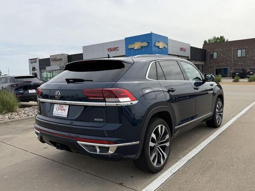 Tourmaline Blue Metallic 2020 Volkswagen Atlas Cross Sport 3.6L V6 SEL Premium R-Line