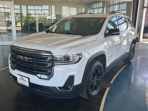 Summit White 2023 GMC Acadia AWD AT4