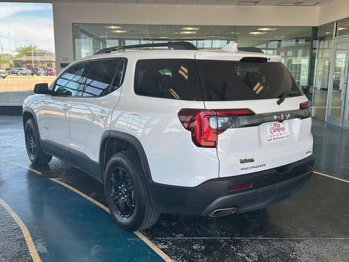 Summit White 2023 GMC Acadia AWD AT4