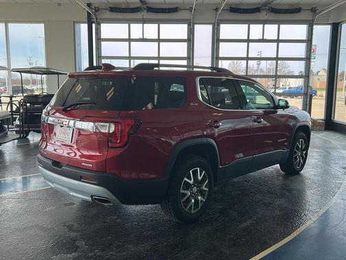 Cayenne Red Tintcoat 2022 GMC Acadia AWD SLE