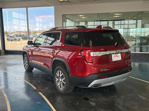 Cayenne Red Tintcoat 2022 GMC Acadia AWD SLE