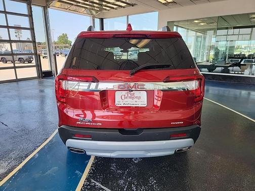 2022 GMC Acadia AWD SLE