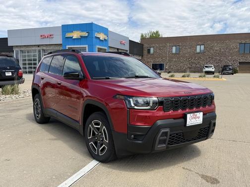 Red Hot Pearlcoat 2026 Jeep Cherokee Limited