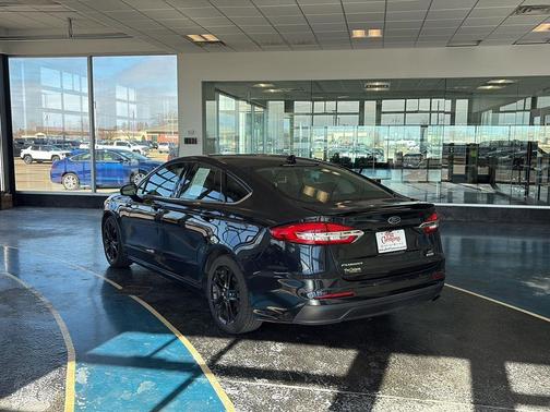 2020 Ford Fusion SE