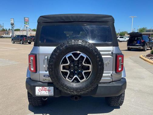 Iconic Silver Metallic 2022 Ford Bronco Outer Banks