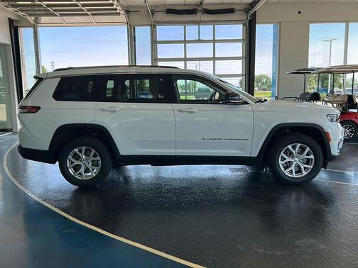 Bright White Clearcoat 2022 Jeep Grand Cherokee L Limited