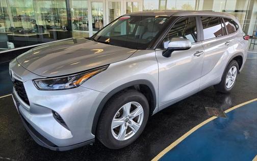 2023 Toyota Highlander LE